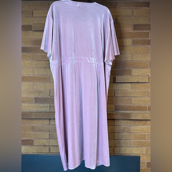 JessaKae Pink Velour Wrap Dress - Picture 5 of 7